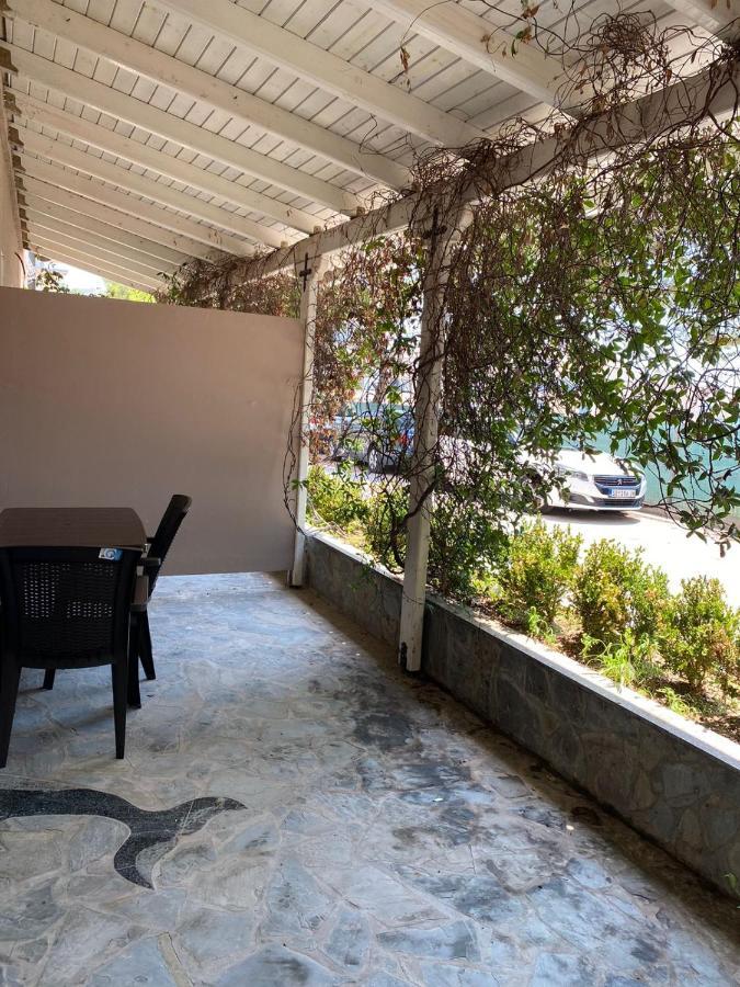 Eval Hotel Sarandë Exterior foto