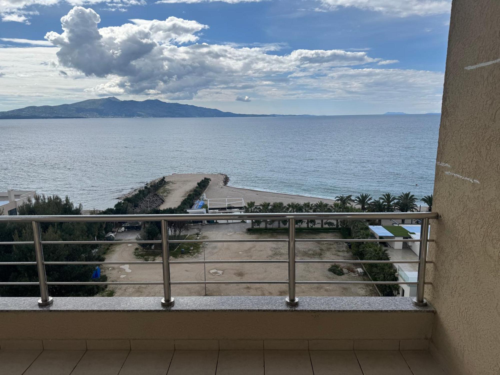 Eval Hotel Sarandë Exterior foto